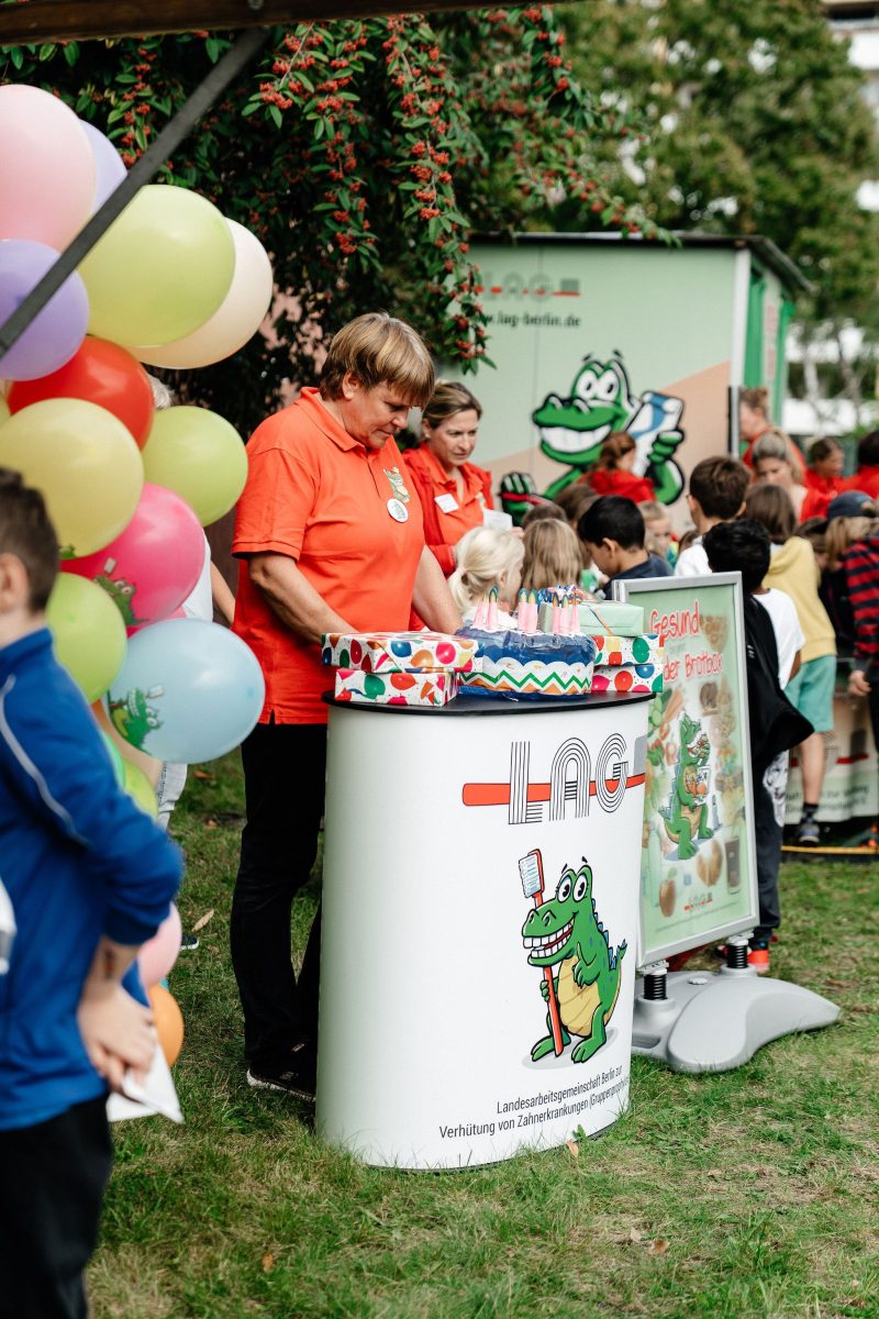 35 Jahre Einsatz für gesunde Kinderzähne – LAG Berlin feiert Jubiläum beim Tag der Zahngesundheit
